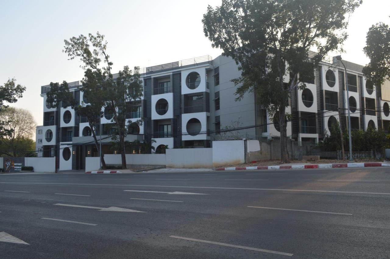 Airport Avenue Hotel Gyogon Kültér fotó