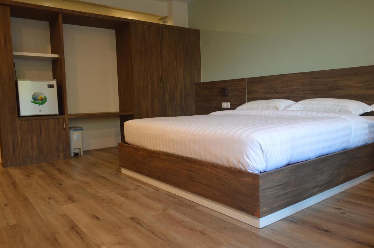 Airport Avenue Hotel Gyogon Kültér fotó